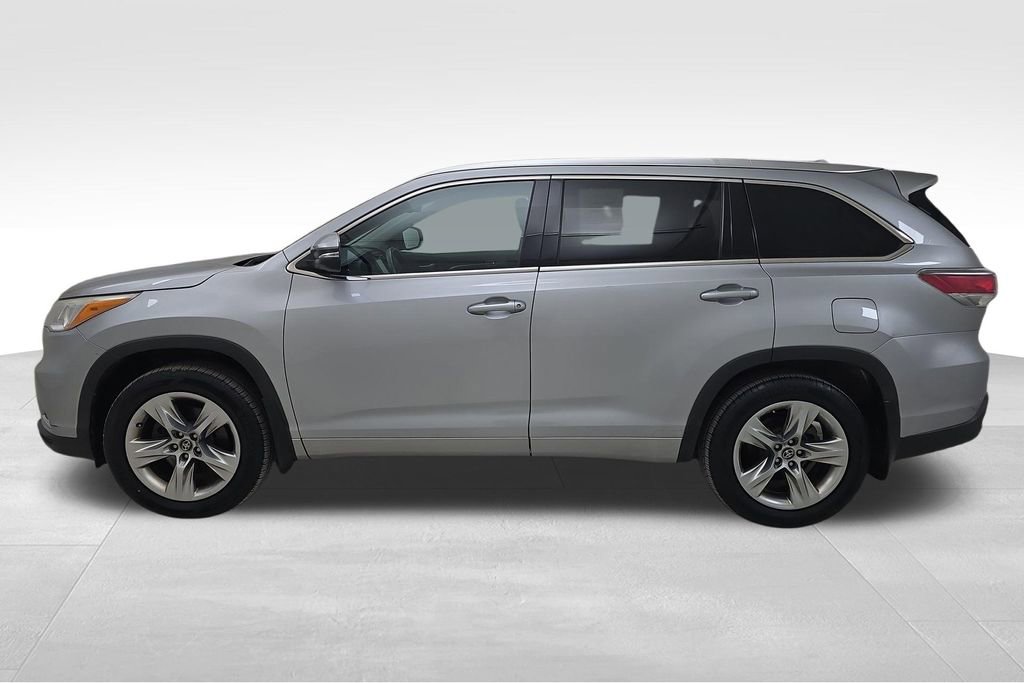 Used 2016 Toyota Highlander Limited w/ Driver Technology Package image 6