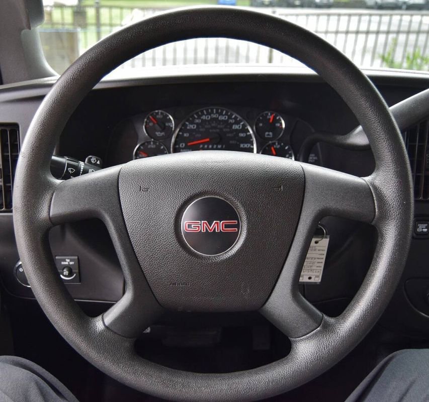 Used 2019 GMC Savana 2500 image 24