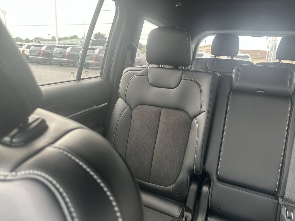 New 2026 Jeep Grand Cherokee L 4WD image 12