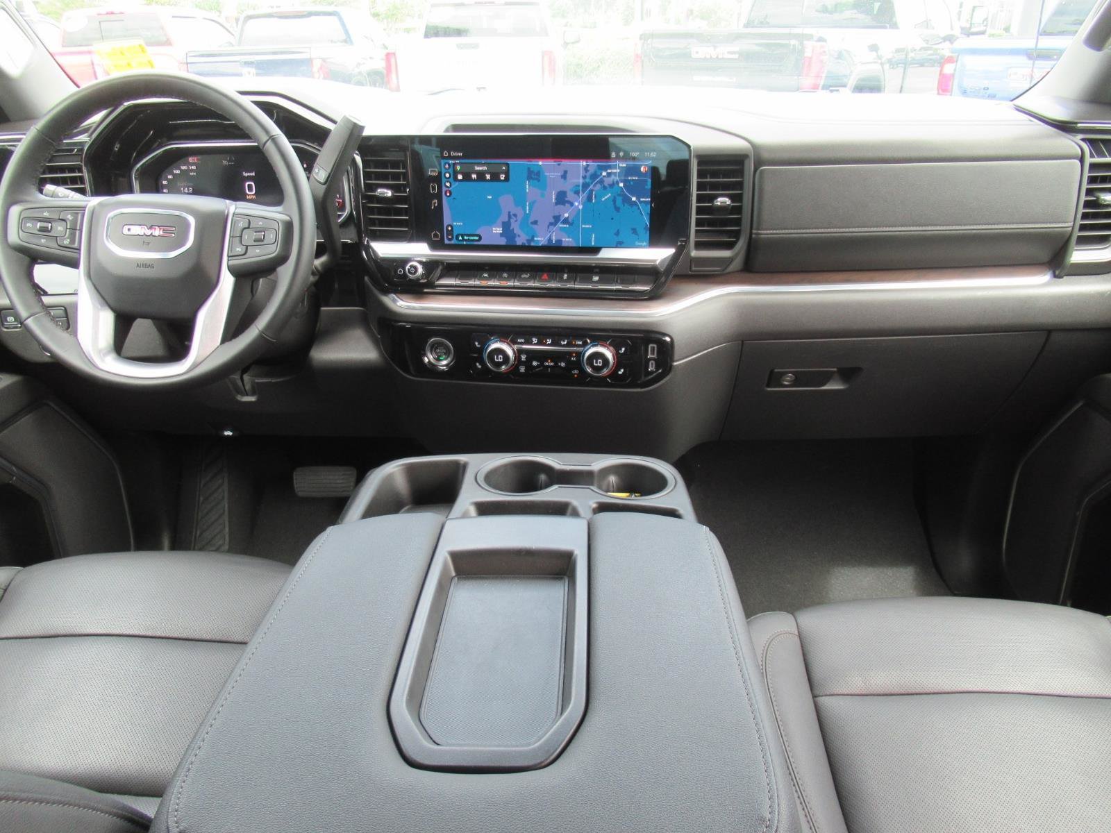 Used 2024 GMC Sierra 1500 SLT AWD/4WD image 13