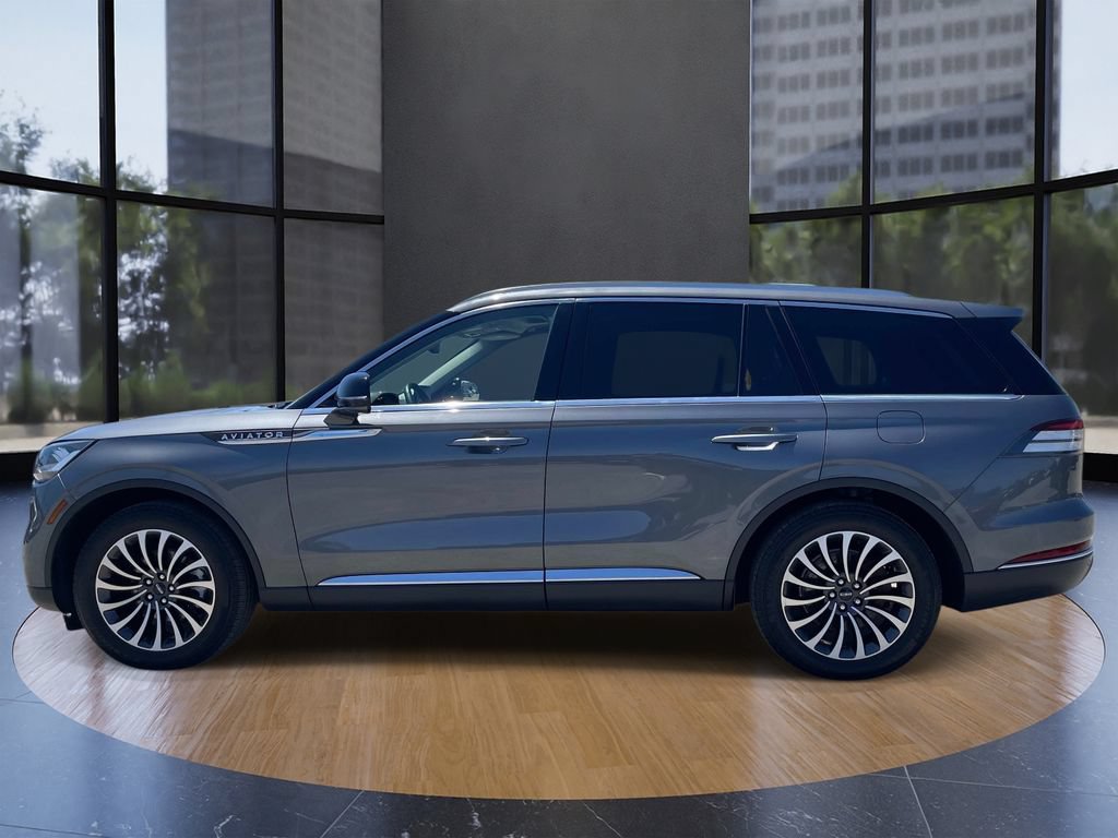 Used 2023 Lincoln Aviator 2WD w/ Premium Package image 6