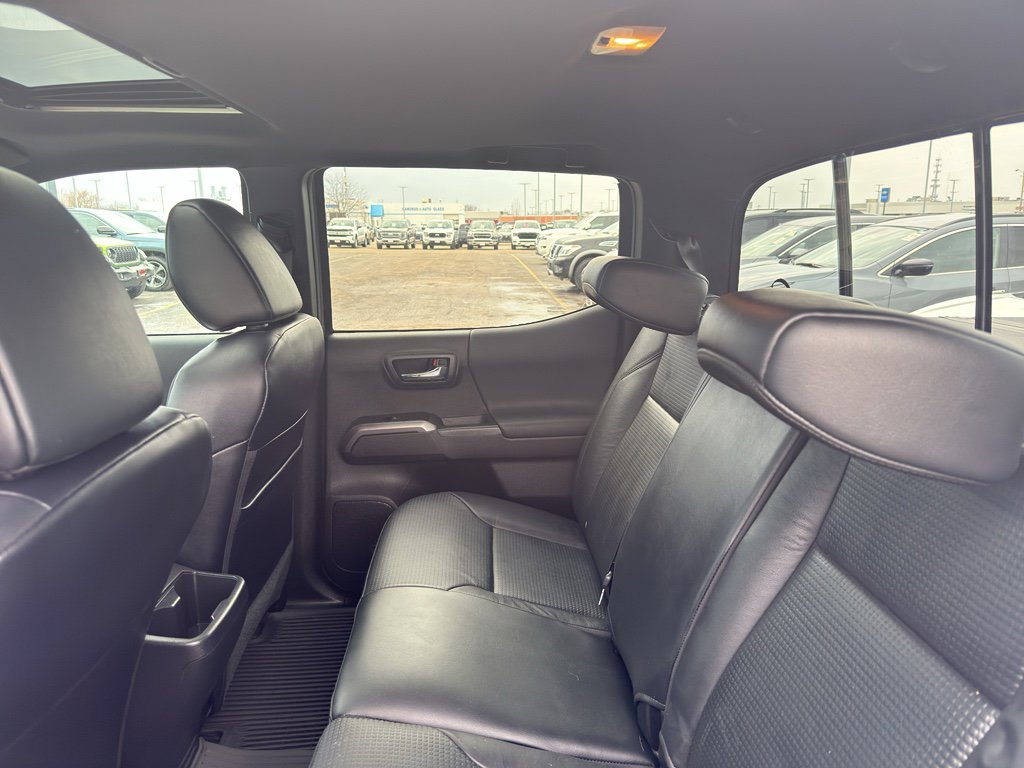 Used 2022 Toyota Tacoma TRD Off-Road w/ TRD Premium Off Road Package image 35