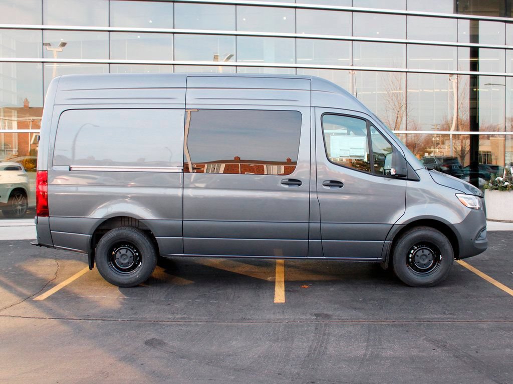 Used 2026 Mercedes-Benz Sprinter 2500 image 2