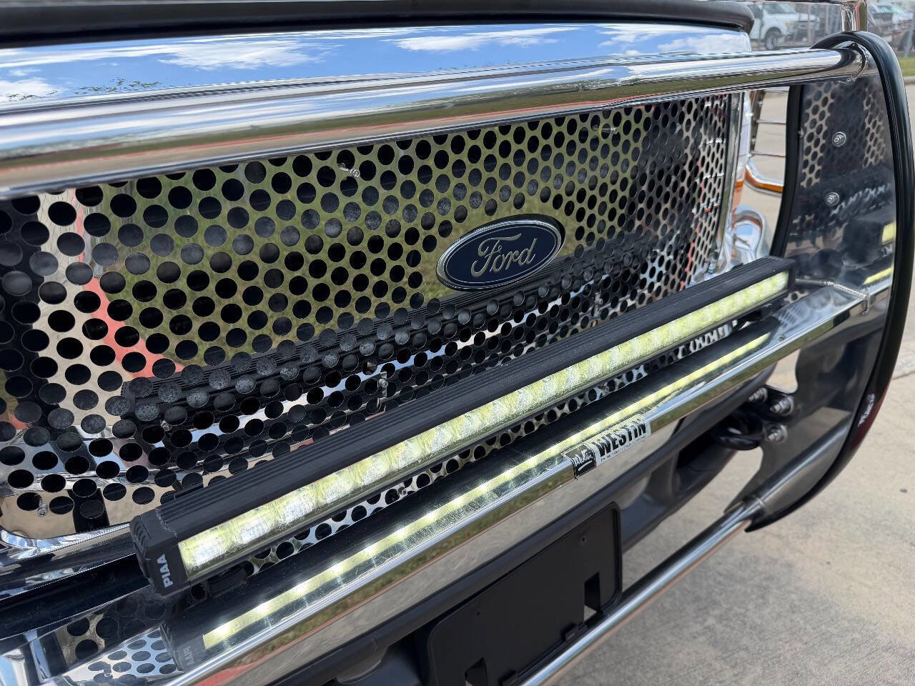 Used 2001 Ford F350 Lariat image 33