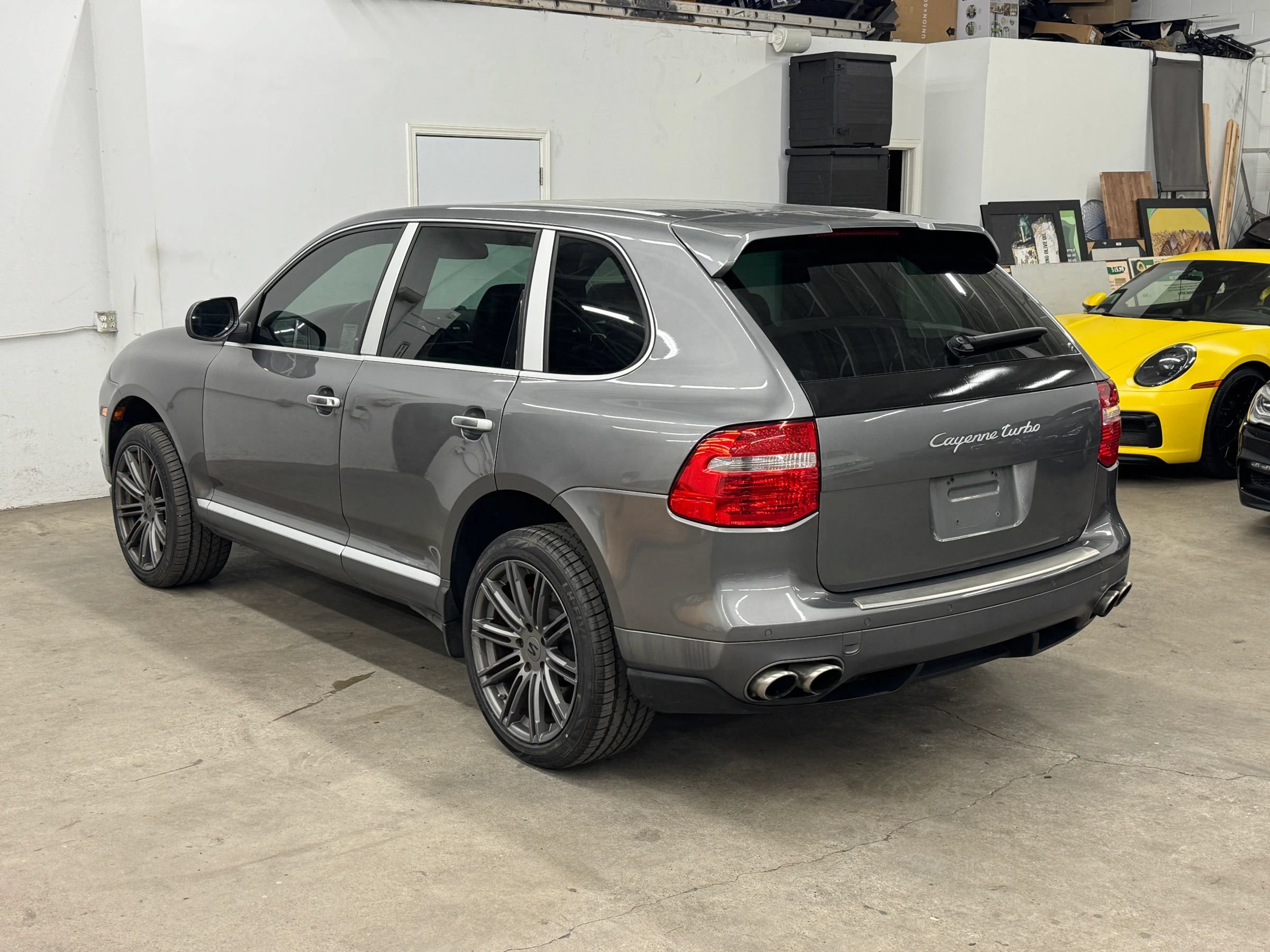 Used 2008 Porsche Cayenne Turbo AWD/4WD image 5