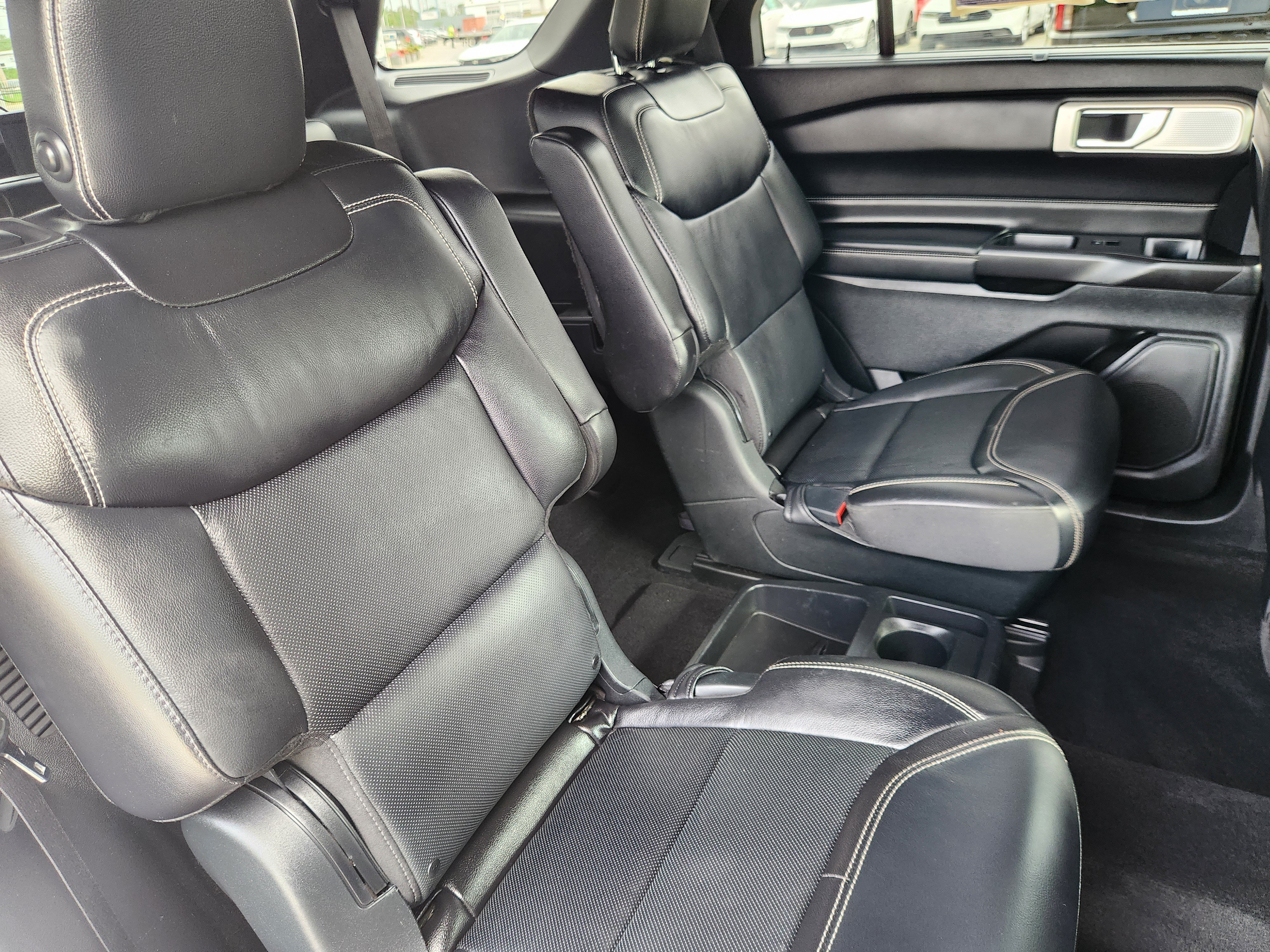 Used 2020 Ford Explorer ST w/ ST High-Performance Pack AWD/4WD image 18