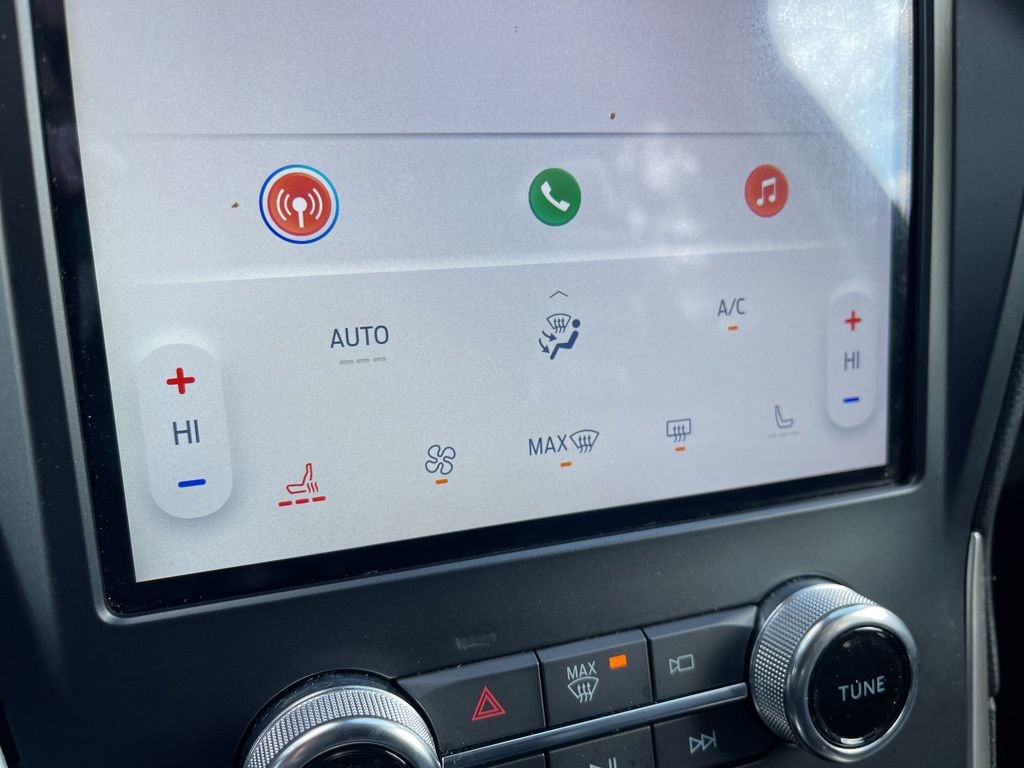 Certified 2024 Ford Edge SEL image 12