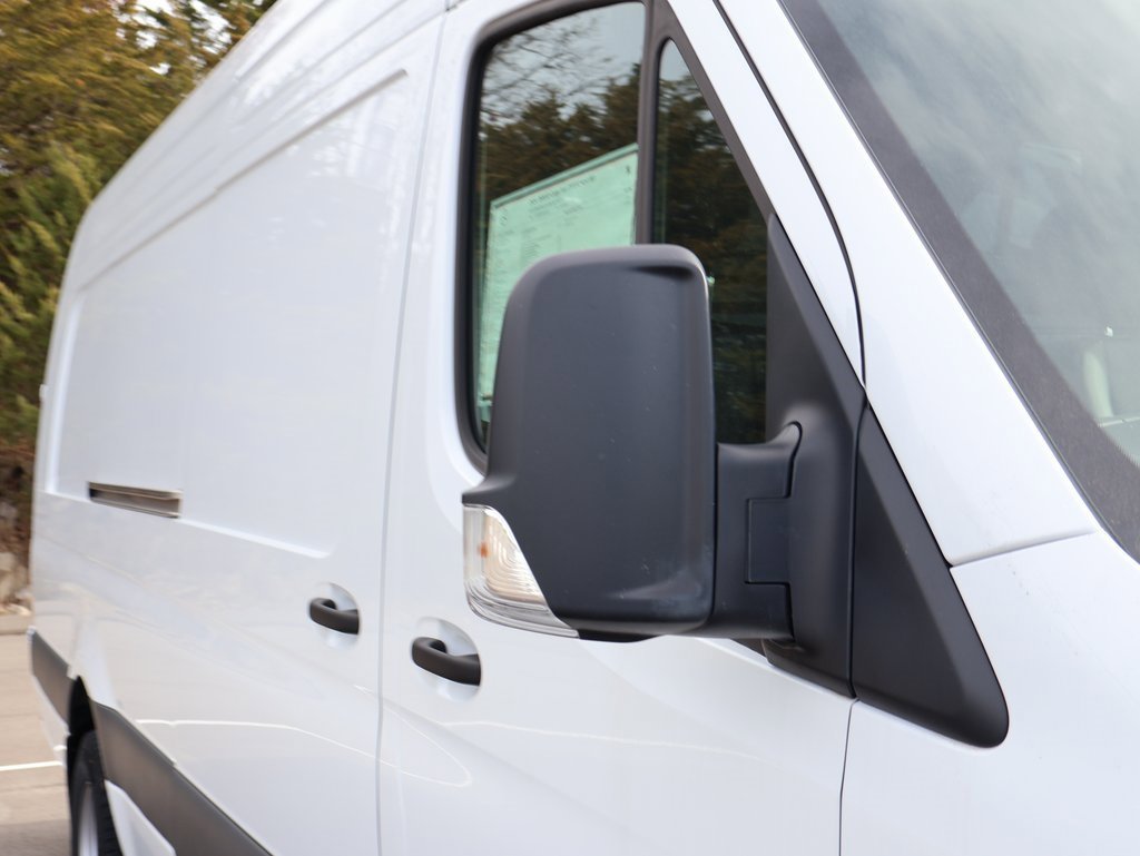 Used 2024 Mercedes-Benz Sprinter 3500 image 7