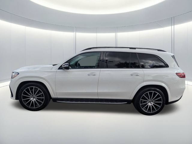 Used 2024 Mercedes-Benz GLS 450 4MATIC image 3