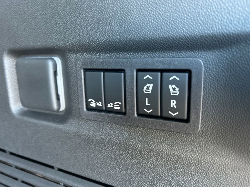 New 2026 GMC Yukon XL AT4 Ultimate image 52