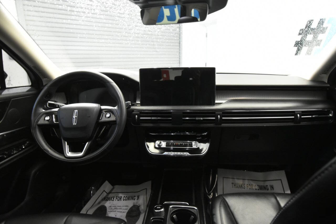Used 2023 Lincoln Corsair AWD w/ Equipment Group 101A image 20