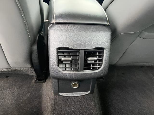 Used 2020 Ford Fusion SE image 28