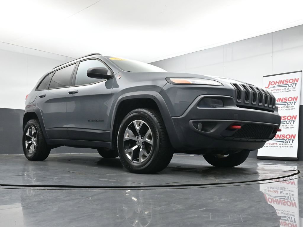 Used 2014 Jeep Cherokee Trailhawk w/ Comfort/Convenience Group AWD/4WD image 33