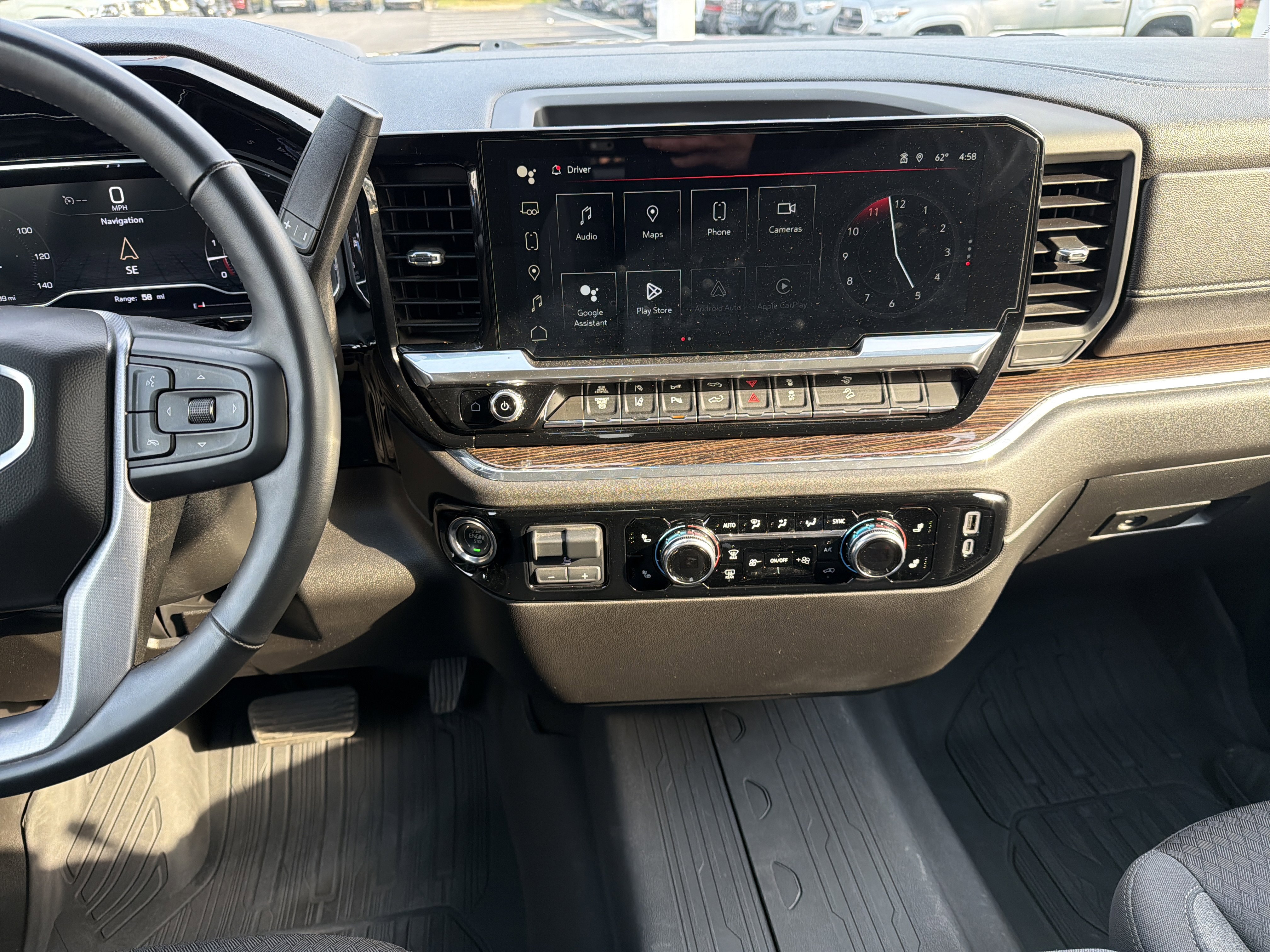 Used 2024 GMC Sierra 2500 SLE w/ Max Trailering Package image 29