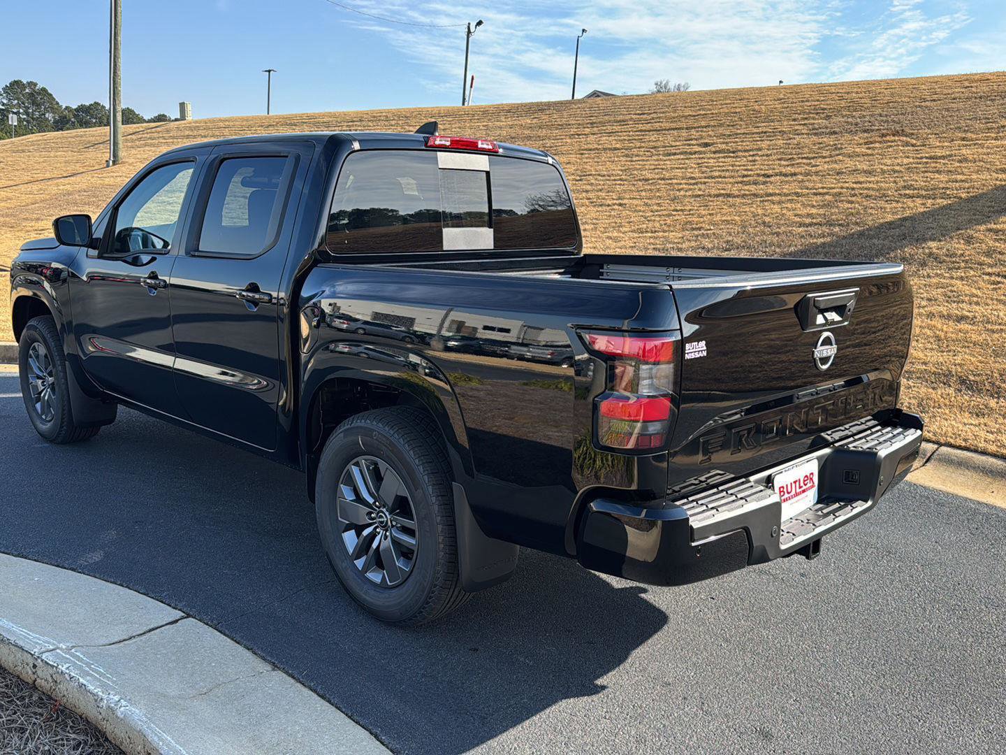 New 2026 Nissan Frontier SV w/ SV Convenience Package RWD image 3