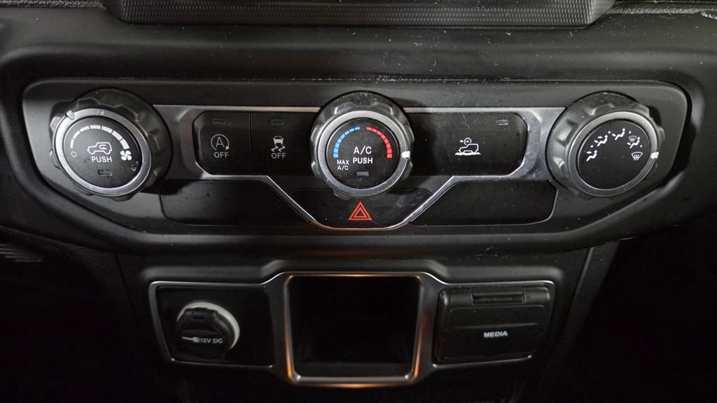 Used 2021 Jeep Gladiator Sport w/ Trailer Tow Package AWD/4WD image 22