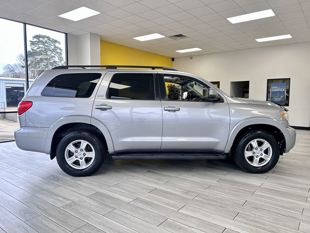 Used 2014 Toyota Sequoia SR5 RWD image 5