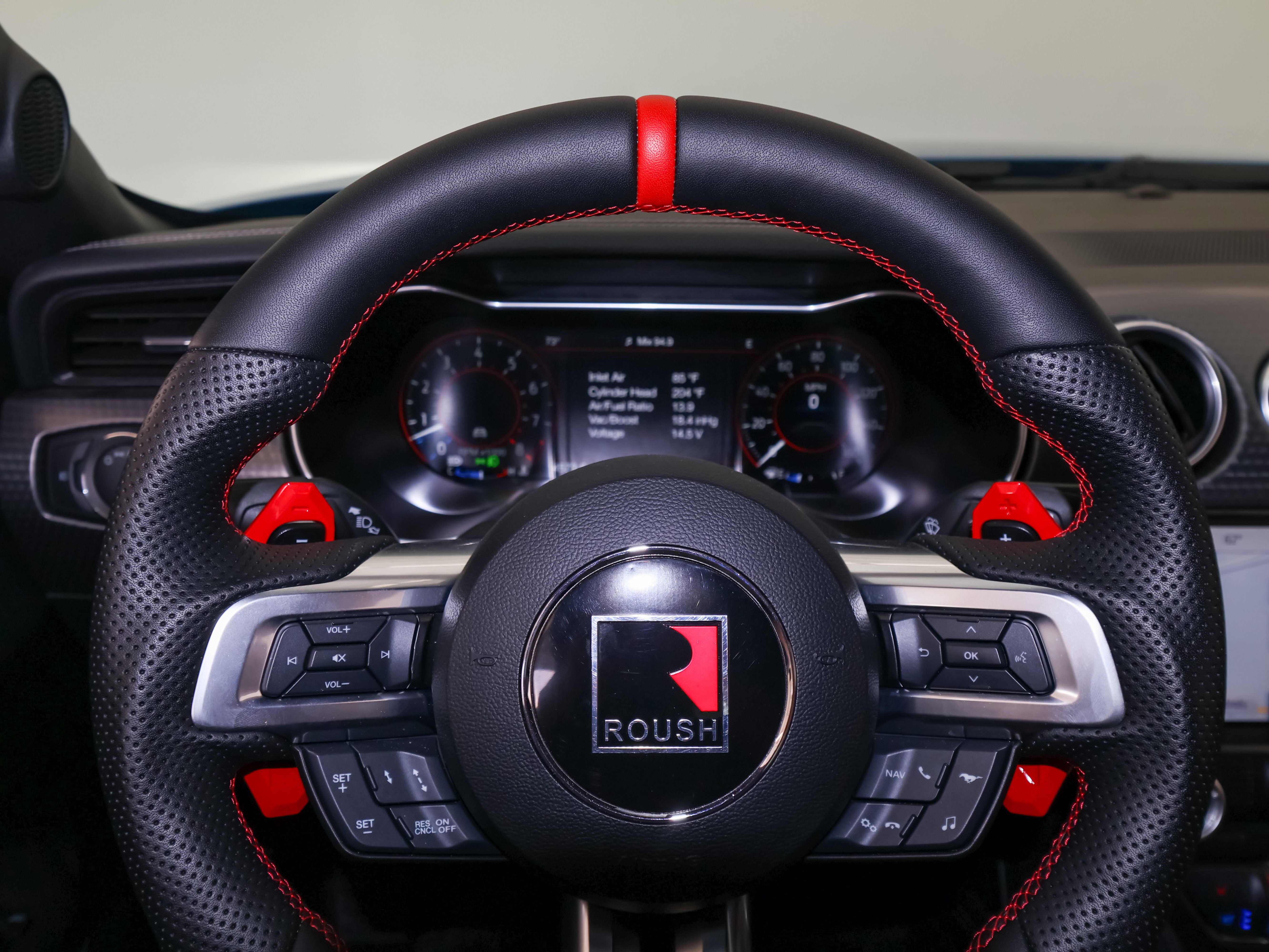 Used 2021 Ford Mustang GT Premium w/ GT Performance Package RWD image 32