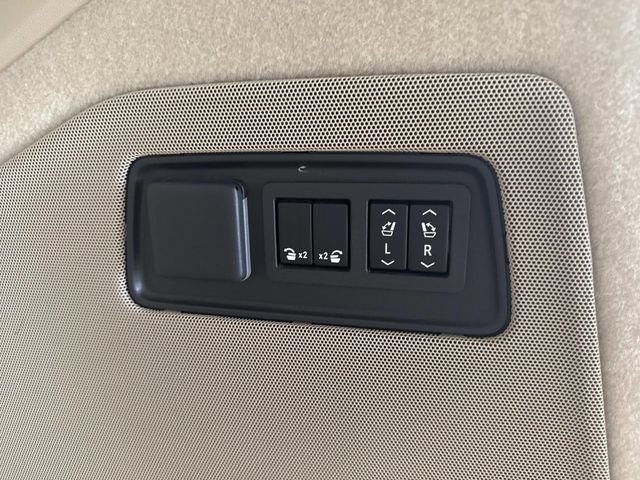 Certified 2024 Cadillac Escalade Premium Luxury w/ LPO, Floor Liner Package AWD/4WD image 57