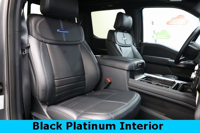 Used 2025 Ford F450 Platinum w/ FX4 Off-Road Package image 12
