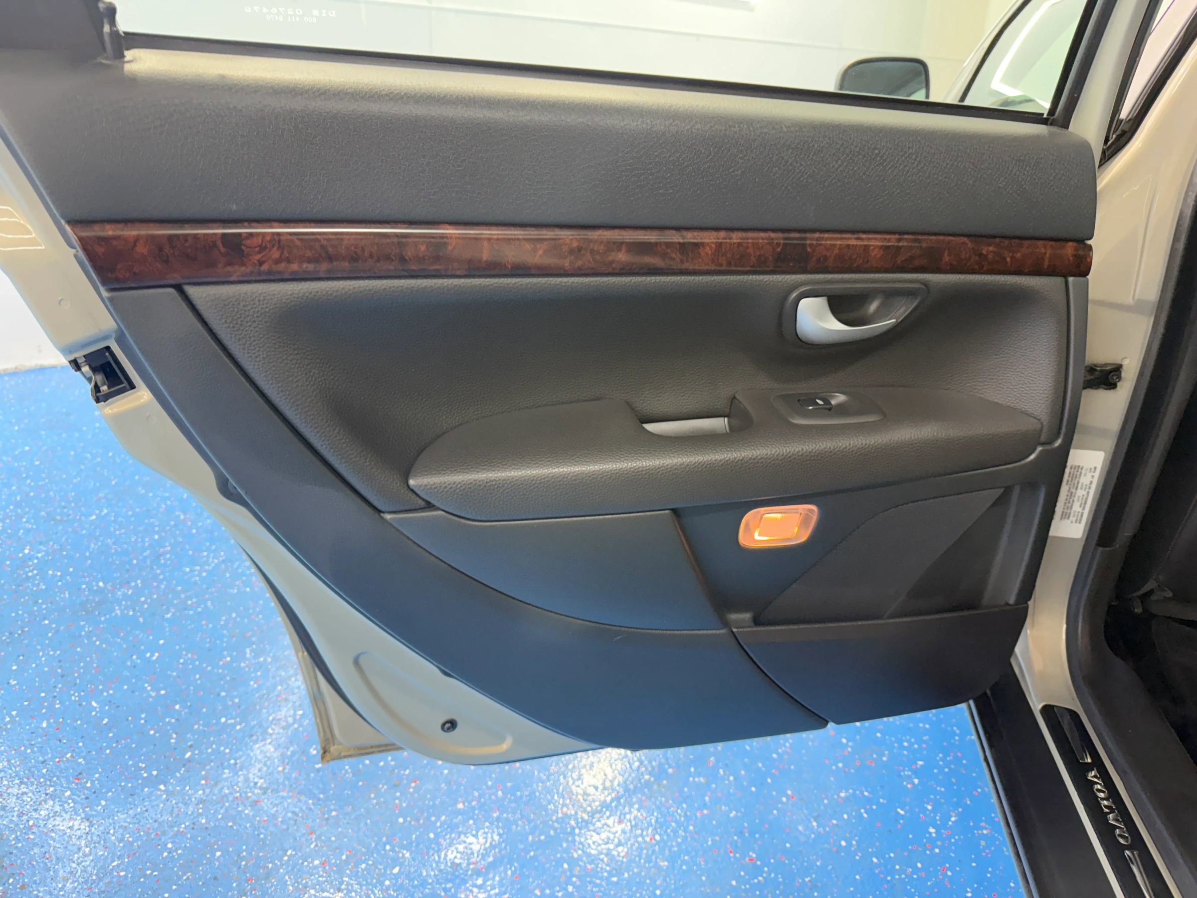 Used 2004 Volvo S80 2.9 image 26