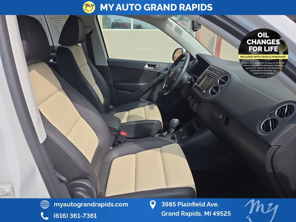 Used 2017 Volkswagen Tiguan S image 23