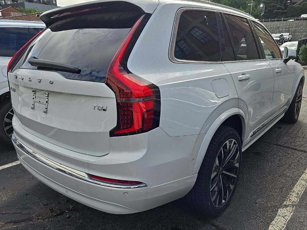New 2025 Volvo XC90 T8 Ultra image 9