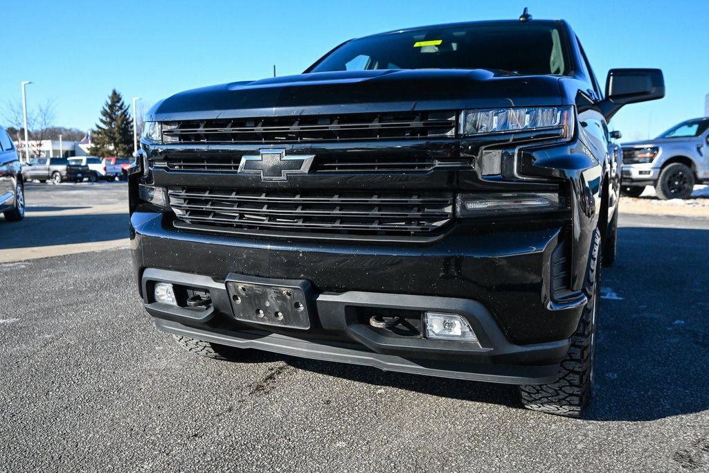 Used 2019 Chevrolet Silverado 1500 RST image 11