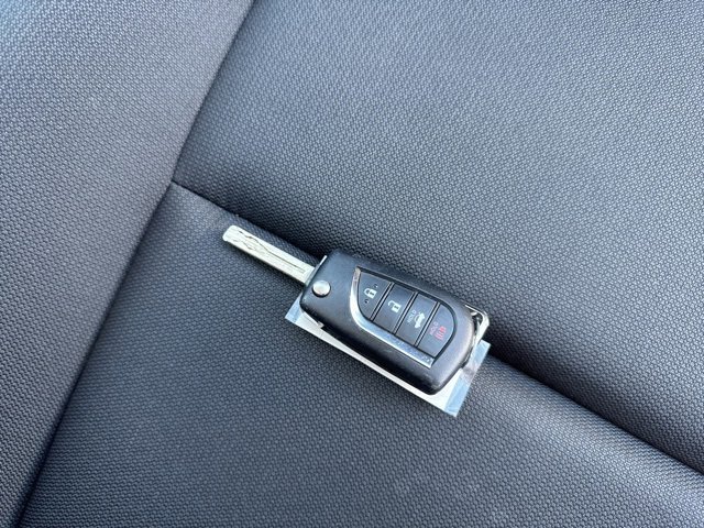 Used 2023 Toyota Corolla LE image 3