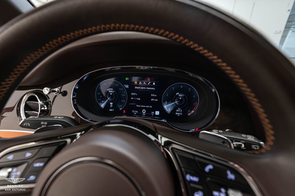 Used 2021 Bentley Bentayga AWD/4WD image 49