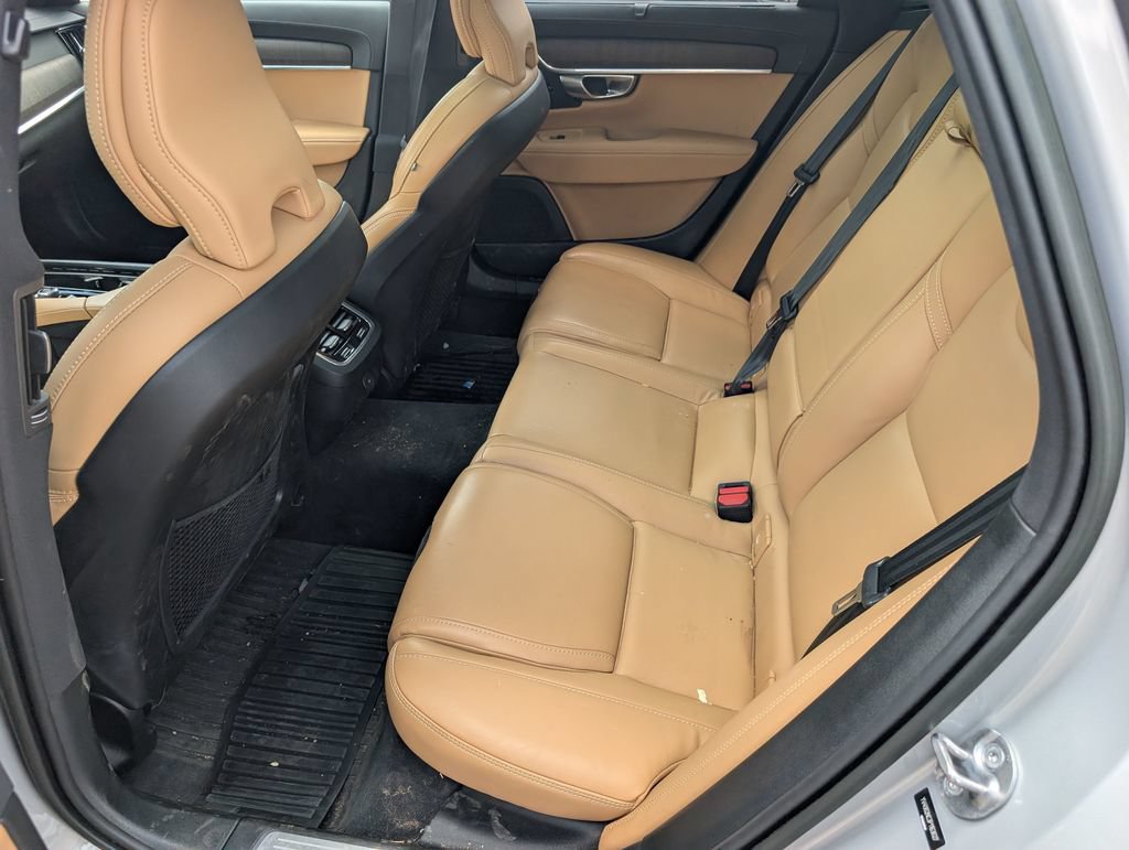 Used 2023 Volvo V90 B6 Cross Country Ultimate AWD/4WD image 23