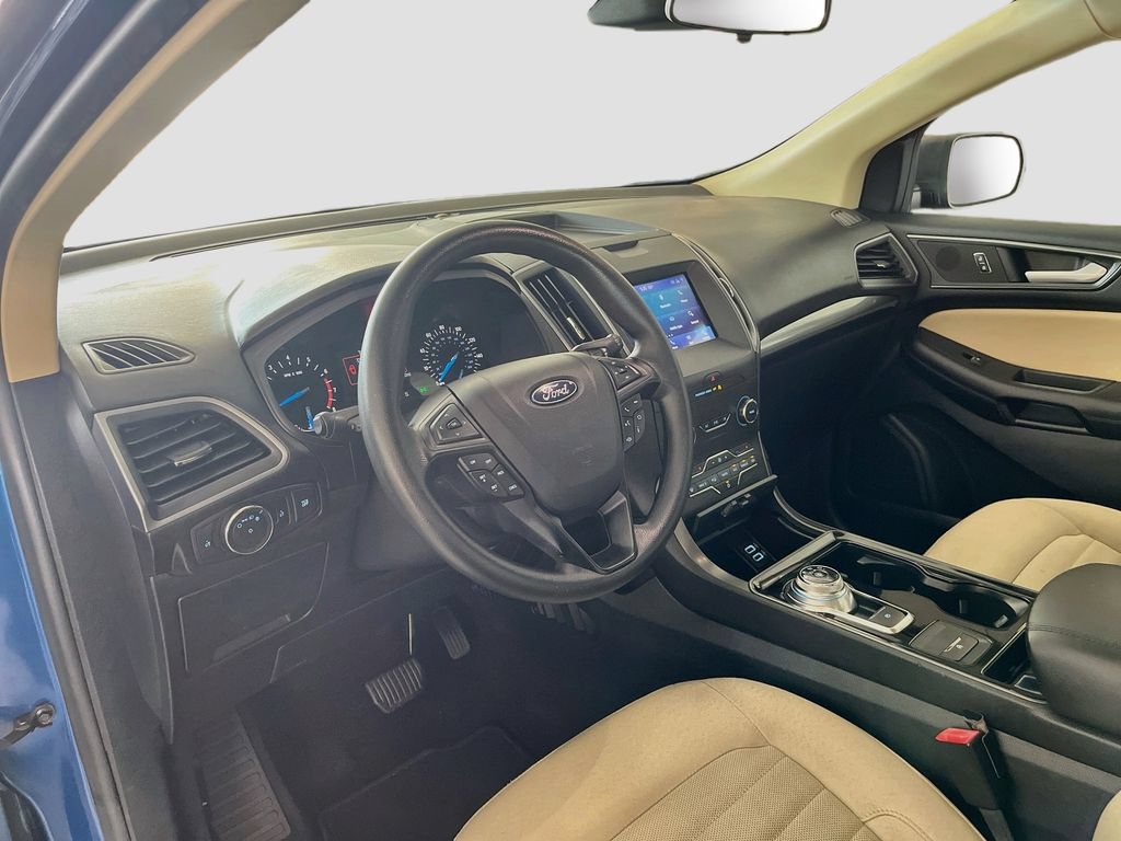 Used 2020 Ford Edge SE FWD image 9