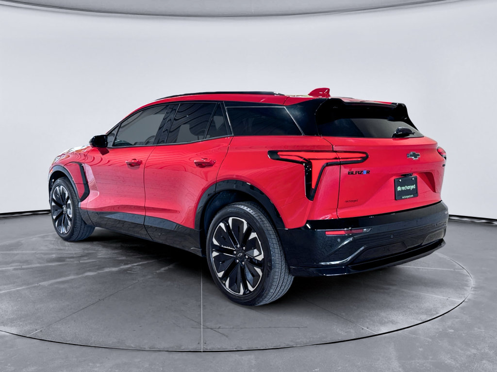 Used 2024 Chevrolet Blazer EV RS AWD/4WD image 2