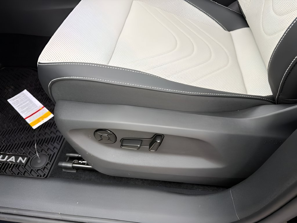New 2026 Volkswagen Tiguan SE AWD/4WD image 14