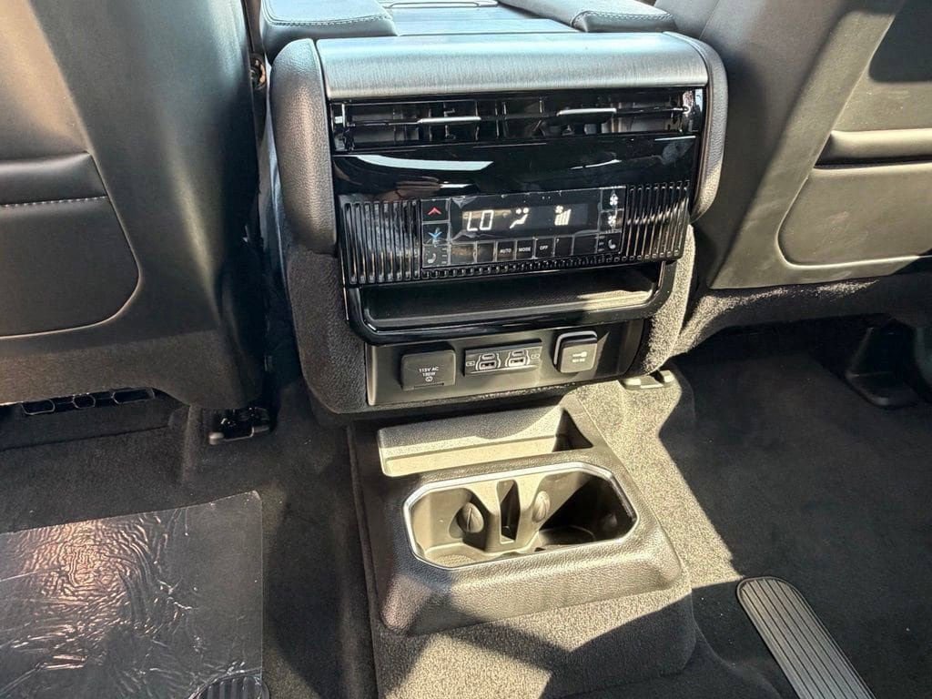 New 2026 Jeep Grand Wagoneer Limited AWD/4WD image 27