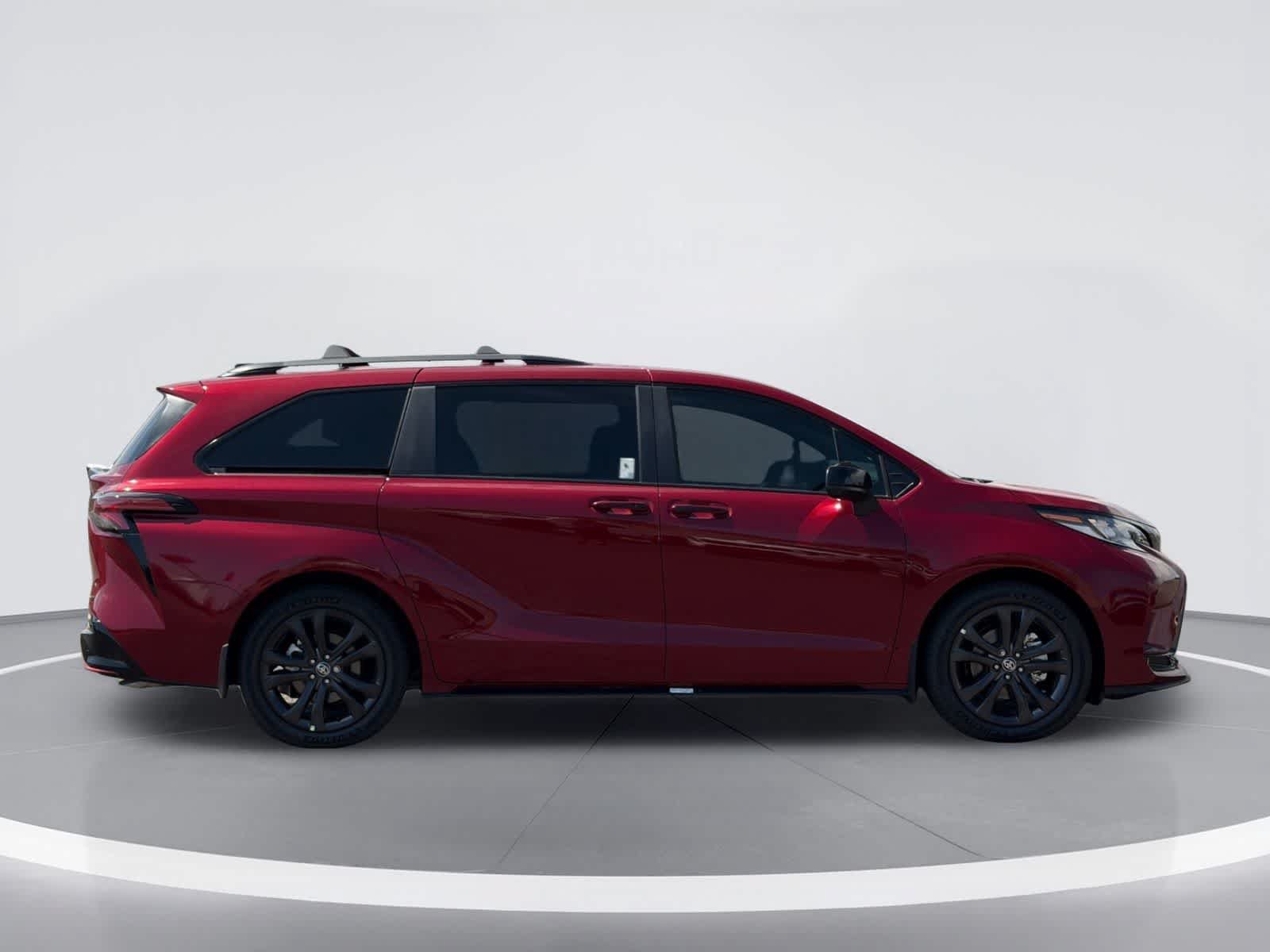 New 2026 Toyota Sienna XSE FWD image 7