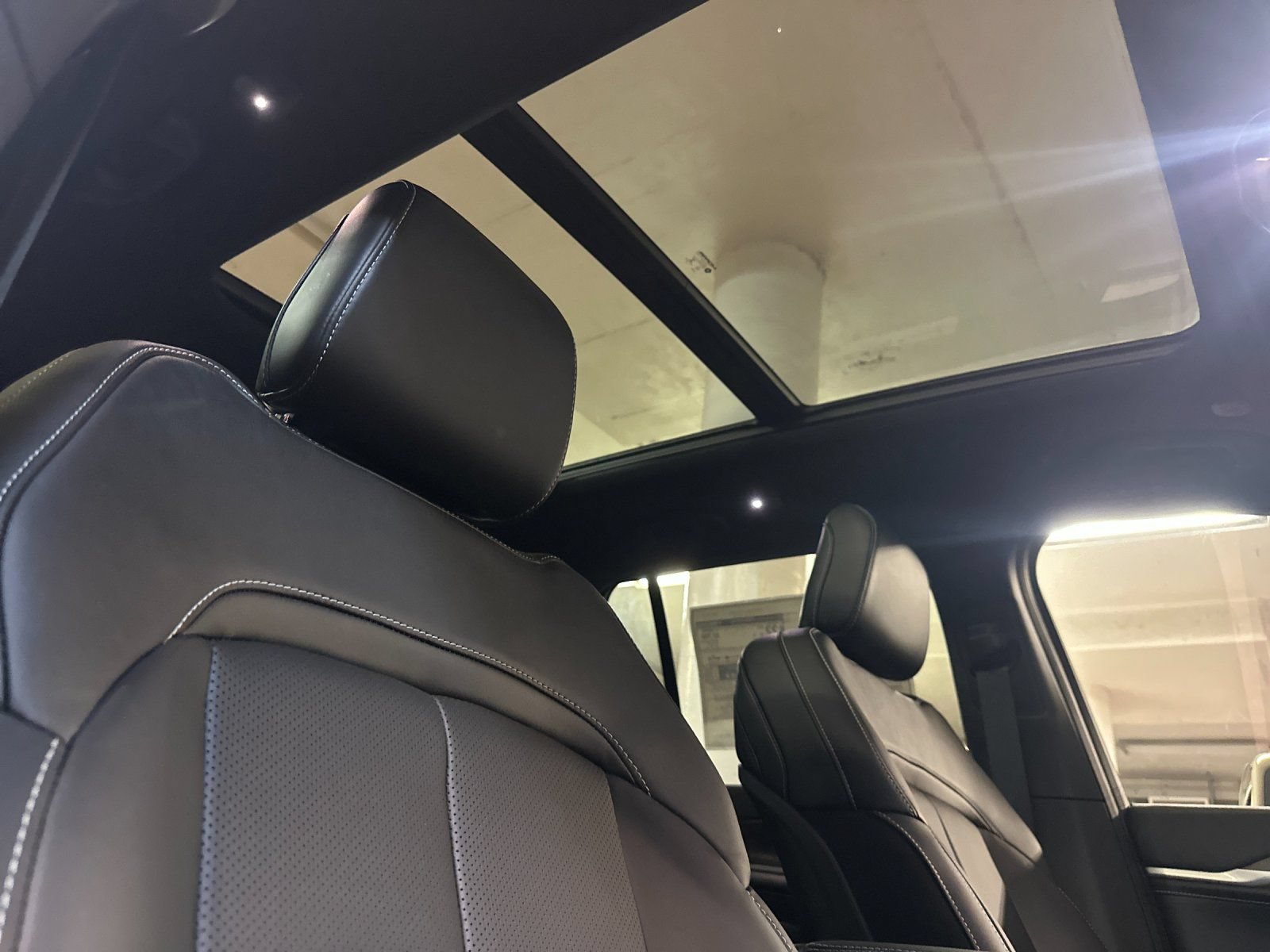 New 2026 Jeep Grand Cherokee Limited AWD/4WD image 16