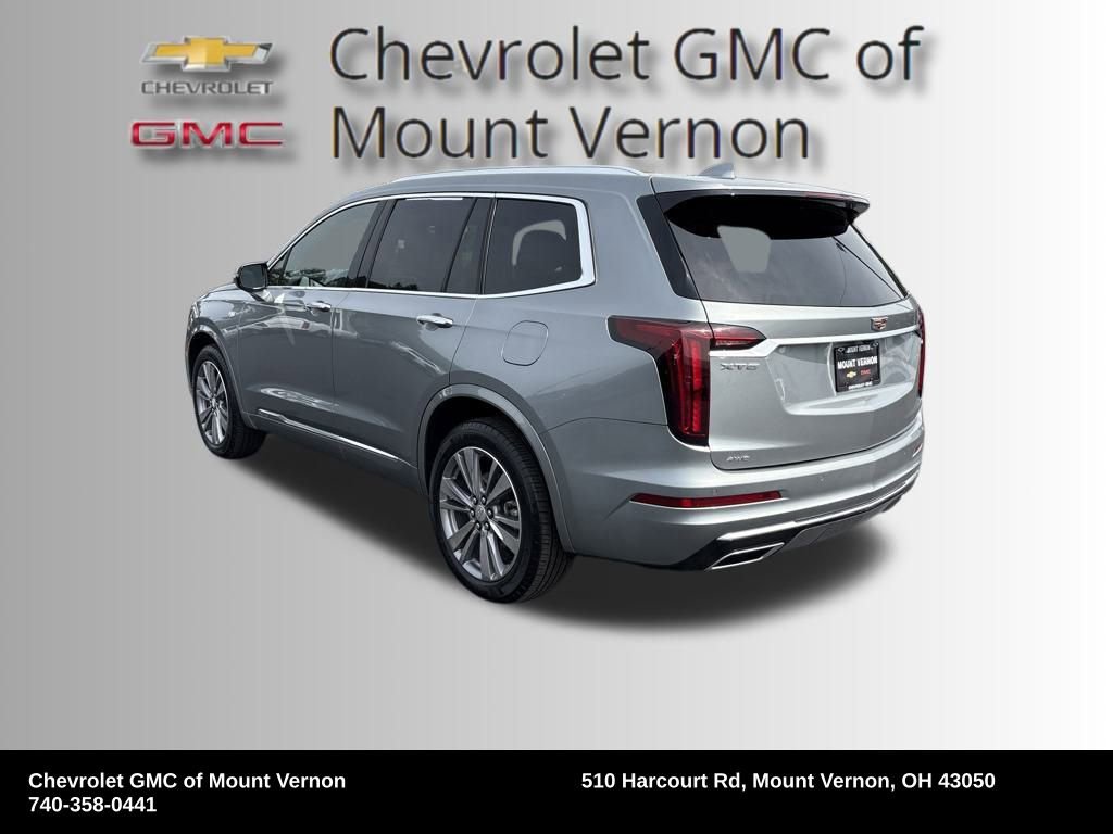 Used 2025 Cadillac XT6 Premium Luxury image 3