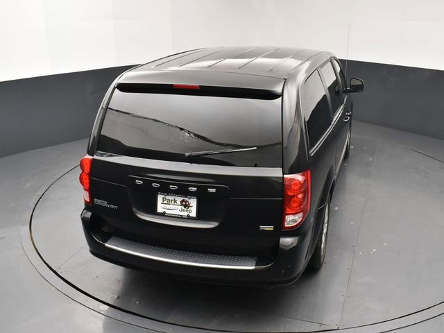 Used 2017 Dodge Grand Caravan SE FWD image 17