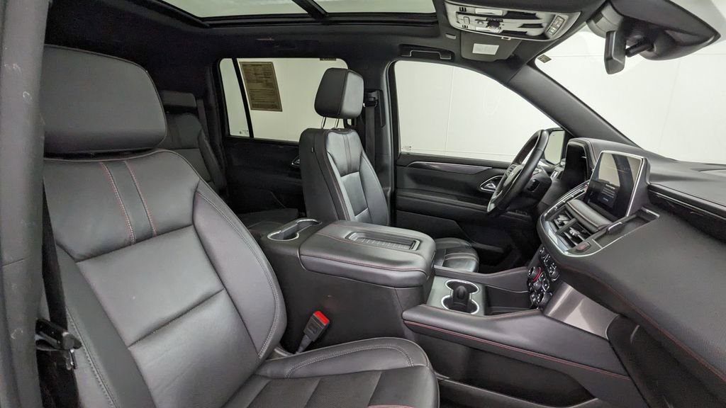 Used 2024 Chevrolet Suburban RST w/ Luxury Package AWD/4WD image 41