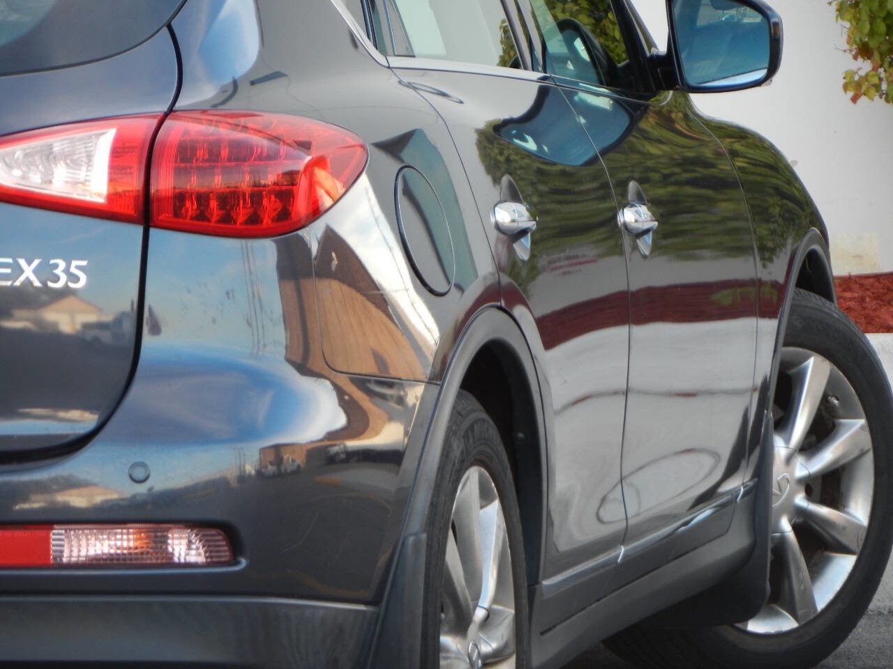 Used 2010 INFINITI EX35 Journey image 18