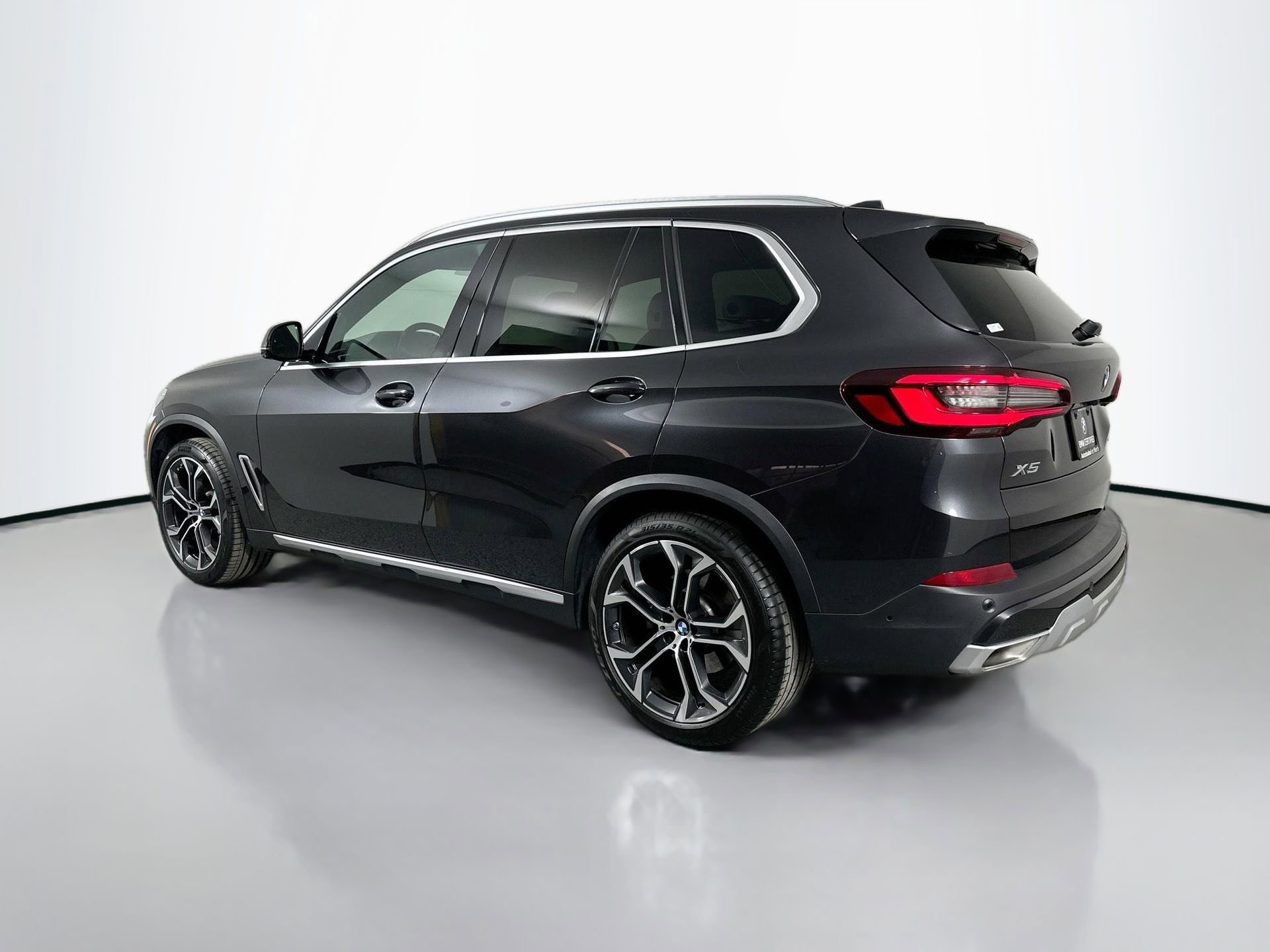 Certified 2023 BMW X5 xDrive40i w/ Premium Package image 8