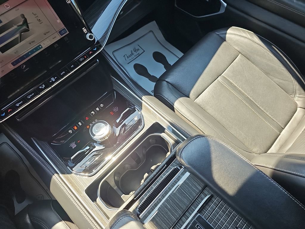 Used 2022 Jeep Wagoneer Series III w/ Premium Group I image 30