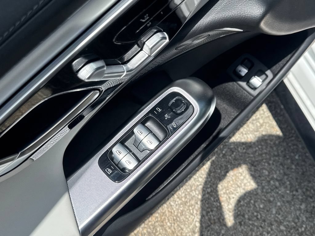 New 2026 Mercedes-Benz E 53 AMG e 4MATIC Sedan image 12