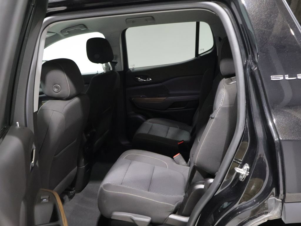 Used 2023 GMC Acadia SLE w/ LPO, Cargo Package image 18