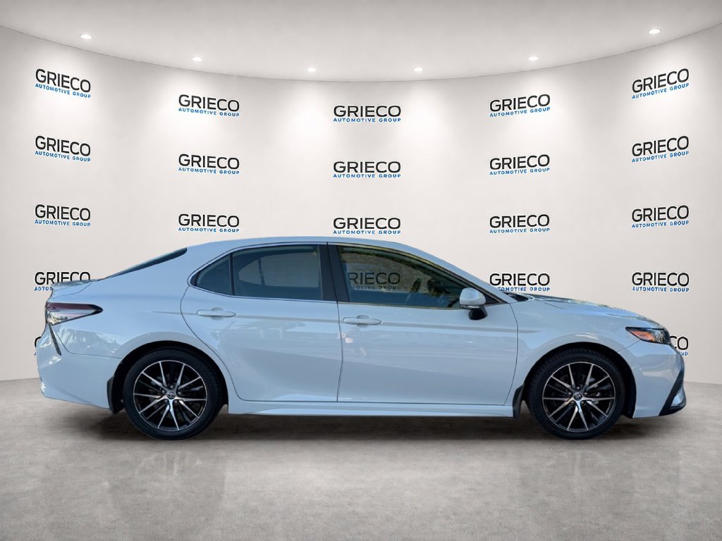 Used 2023 Toyota Camry SE w/ Convenience Package FWD image 8