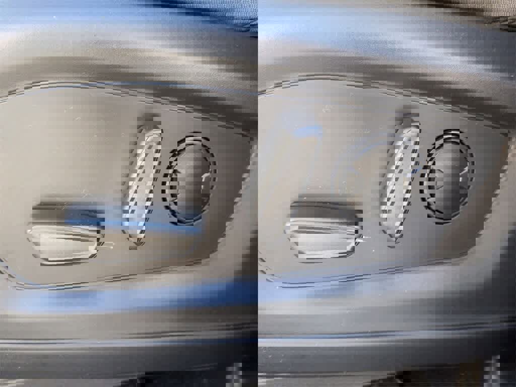 New 2026 Ford Explorer Active image 18