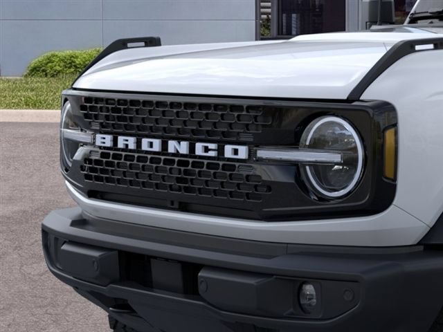 New 2026 Ford Bronco Outer Banks w/ Black Appearance Package AWD/4WD image 19