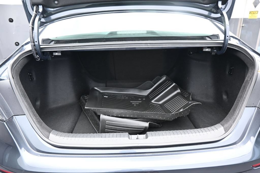 Used 2025 Honda Accord SE image 35