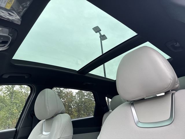 New 2025 Hyundai Tucson Limited image 38